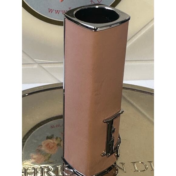 DIOR Addict Refillable Couture Lipstick Case - NO BOX -
MONTAIGNE - Picture 4 of 7